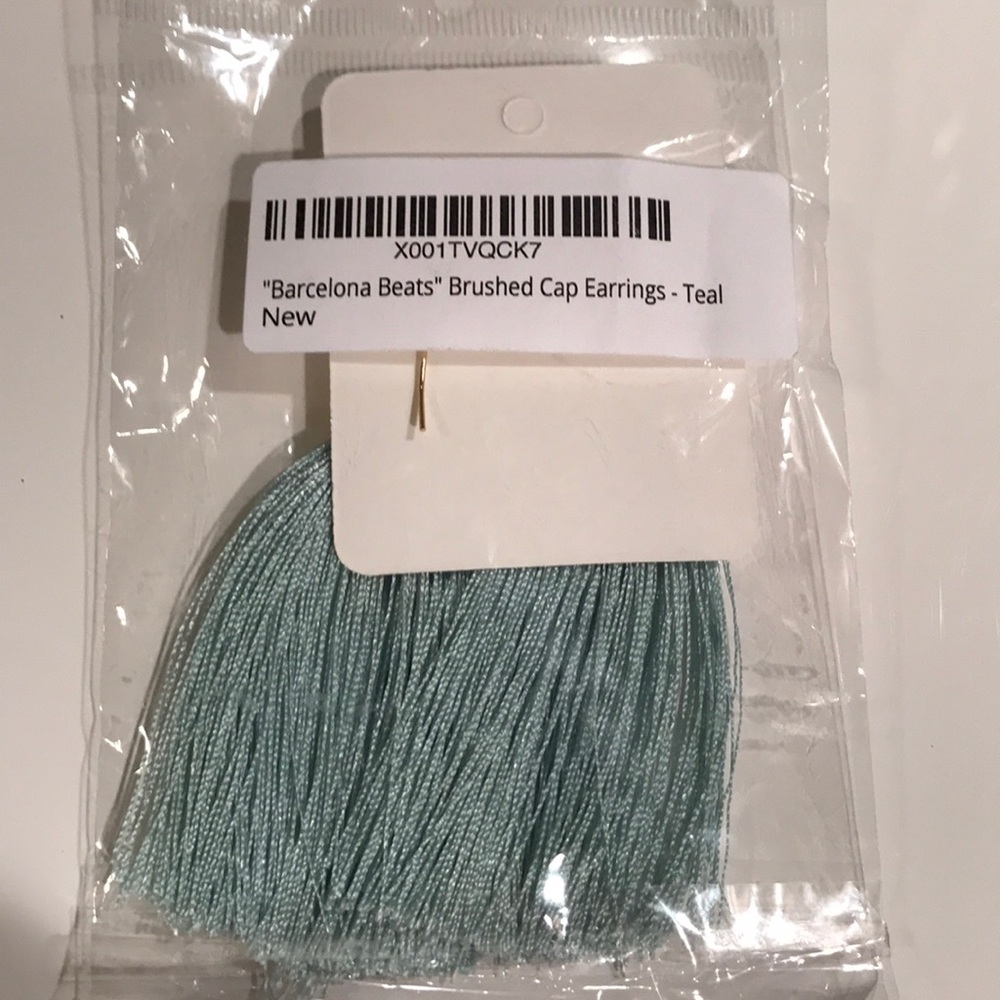 GORGEOUS BRUSHED GOLD CAP TEAL TASSEL EARRINGS!! - Picture 6 of 7